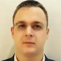 Емельянов Роман
